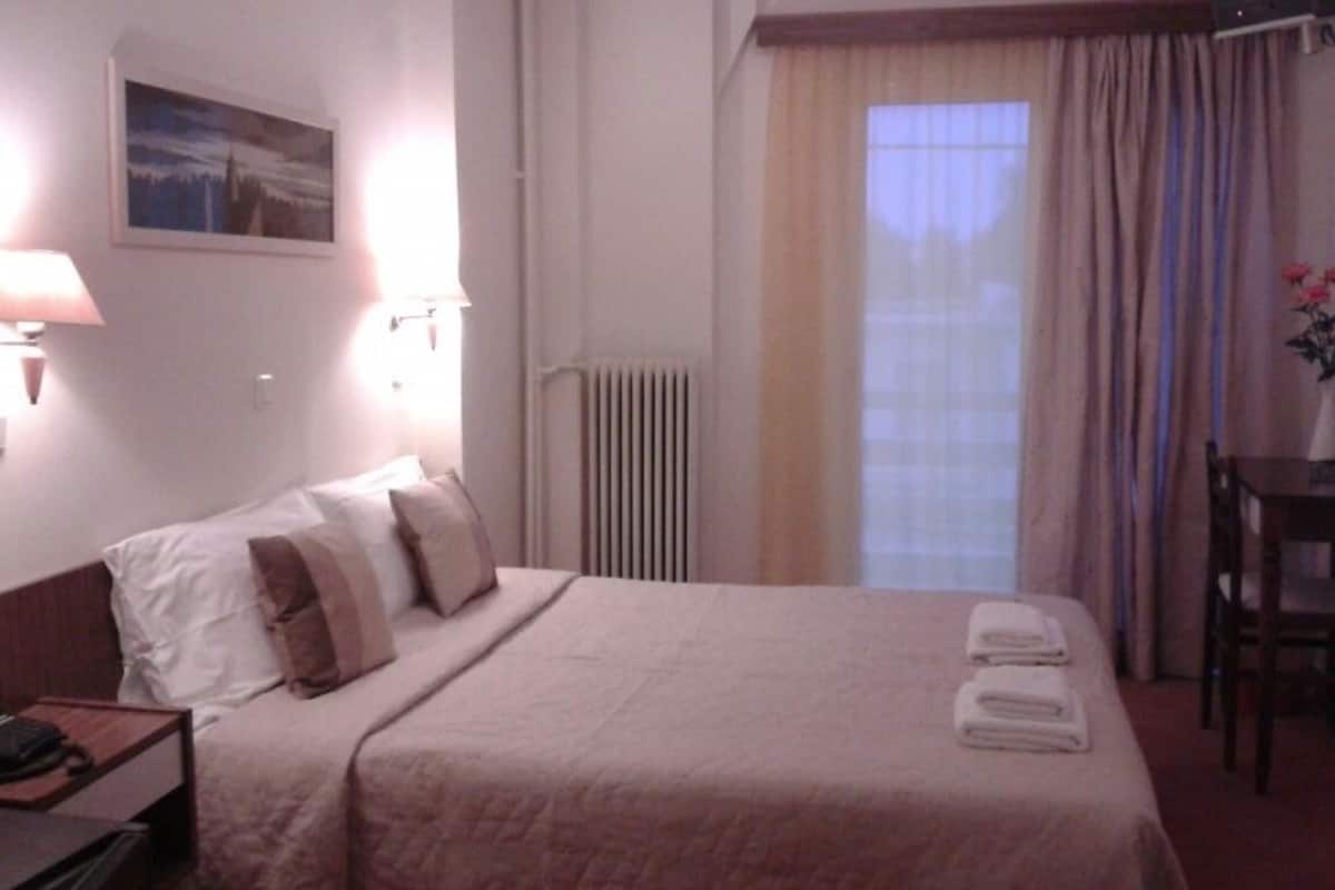 standard room | in-room safe, free wifi