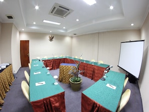 Meeting facility - Puri Jaya Hotel (Jakarta)