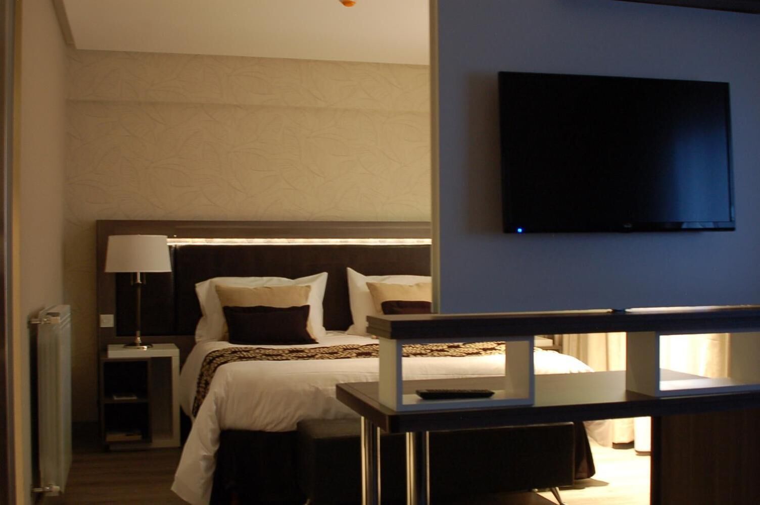 minibar, in-room safe, desk, free wifi