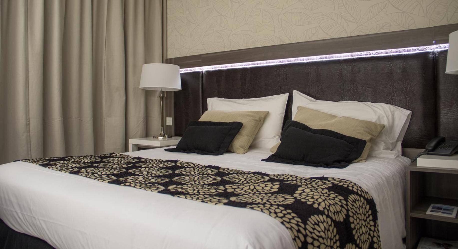 minibar, in-room safe, desk, free wifi