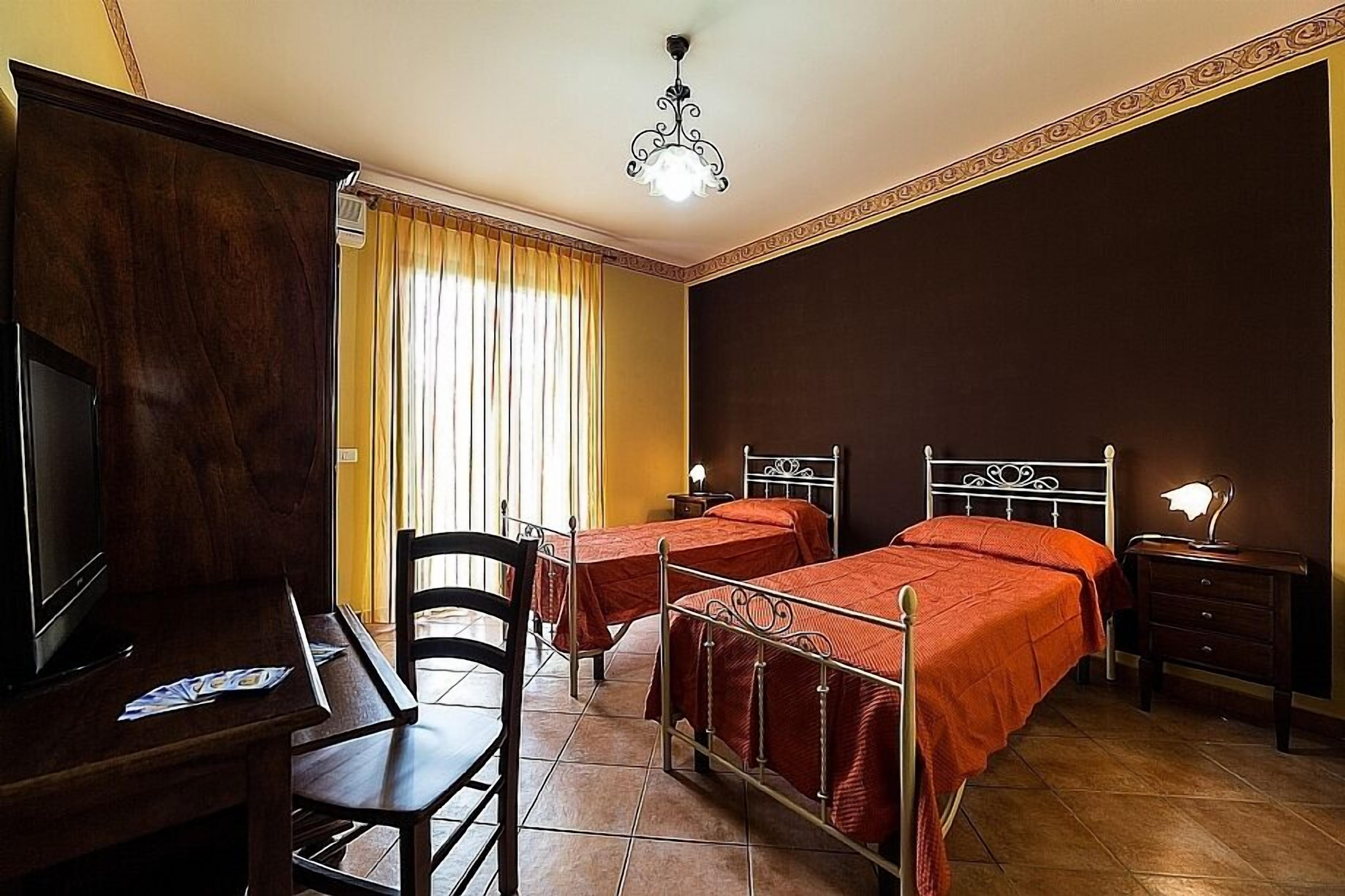 Doppel- oder Zweibettzimmer, Balkon | Ausblick vom Zimmer