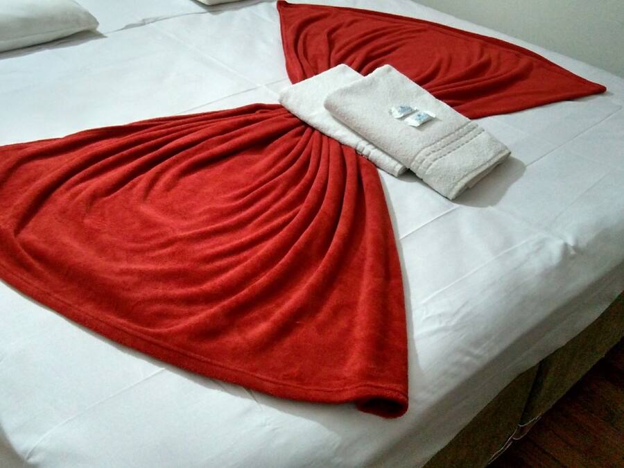 Bar mini, meja, langsir/tirai gelap terus, Wi-fi percuma