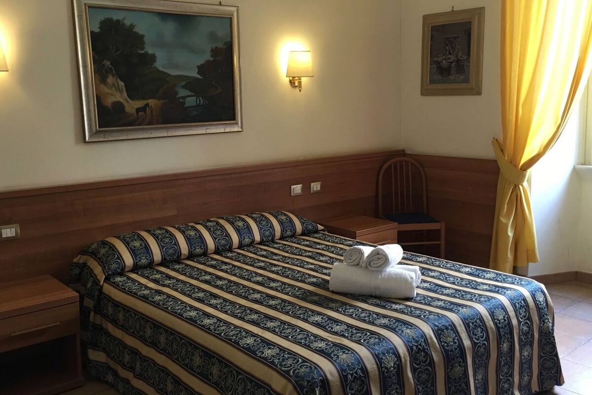 房內夾萬、隔音、熨斗/熨衫板、免費 Wi-Fi