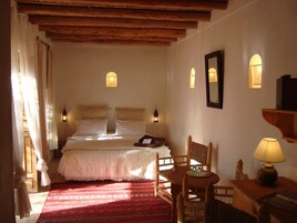 Cottage (2 persons) | Premium bedding, in-room safe, desk, free cribs/infant beds