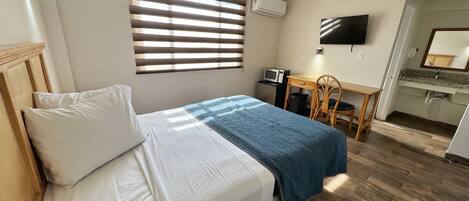 Executive Room | In-room safe, free WiFi, bed sheets