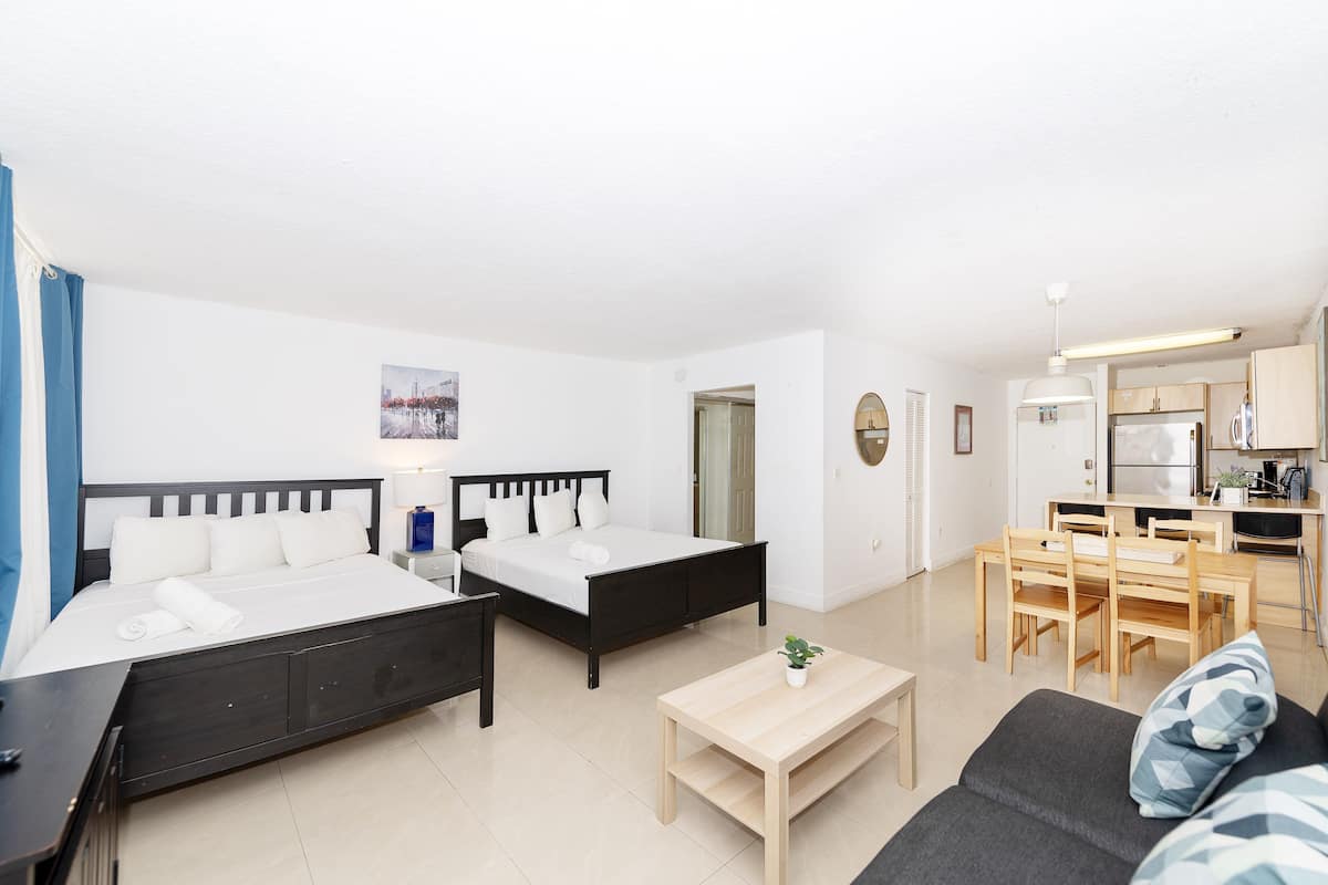 2 bedrooms, iron/ironing board, free WiFi, bed sheets