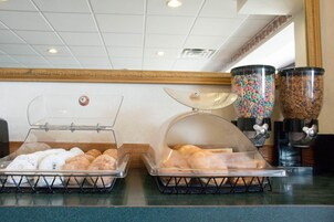 Free daily continental breakfast