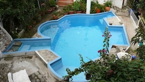 Outdoor pool - Hotel Playa Linda (Panajachel)