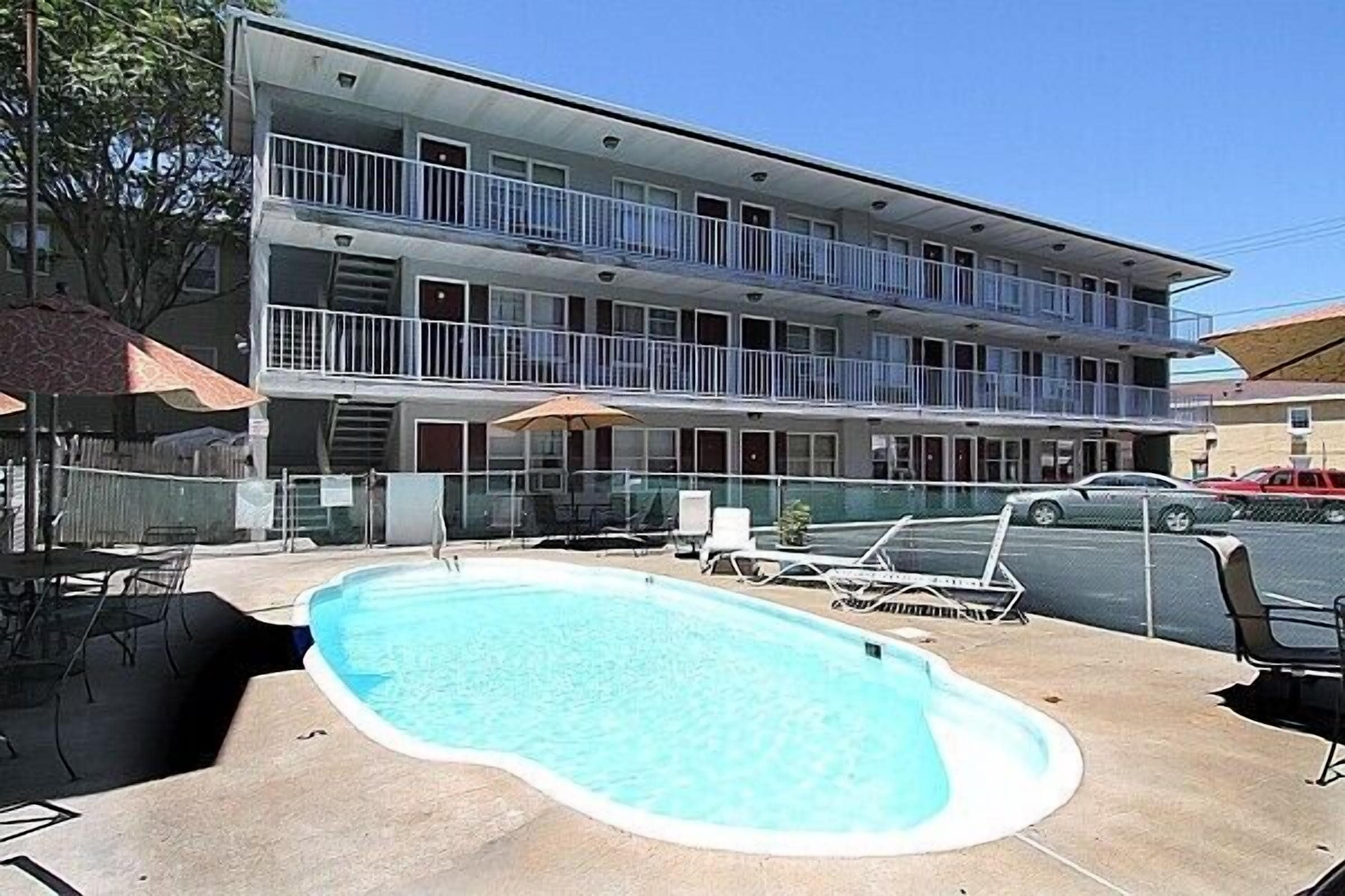 Seasonal outdoor pool
