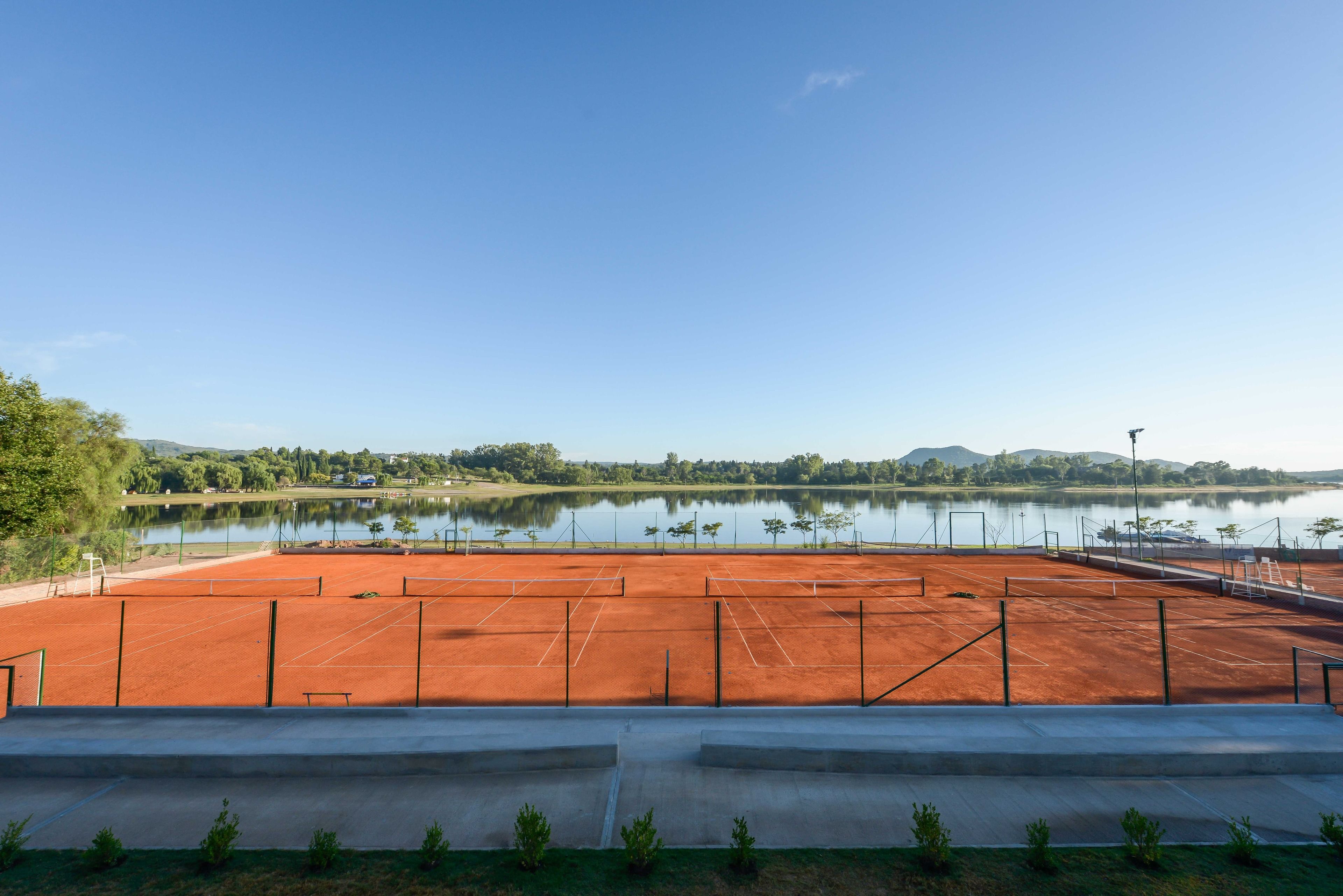 Tennis court