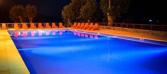 艾美里恩維拉德爾迪克飯店