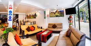 Televisión 32 pulgadas con canales de televisión por cable