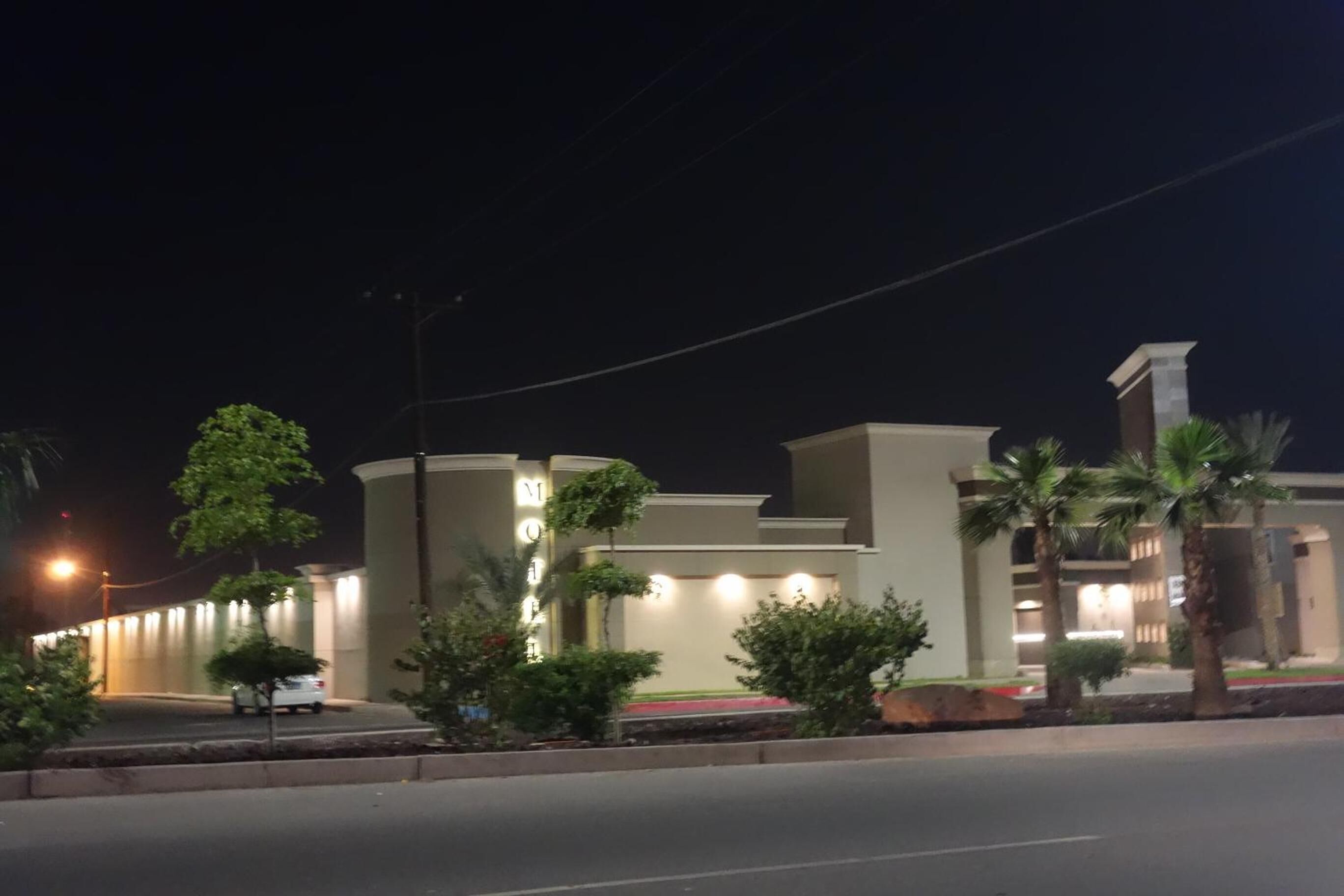 المنشأة من الخارج