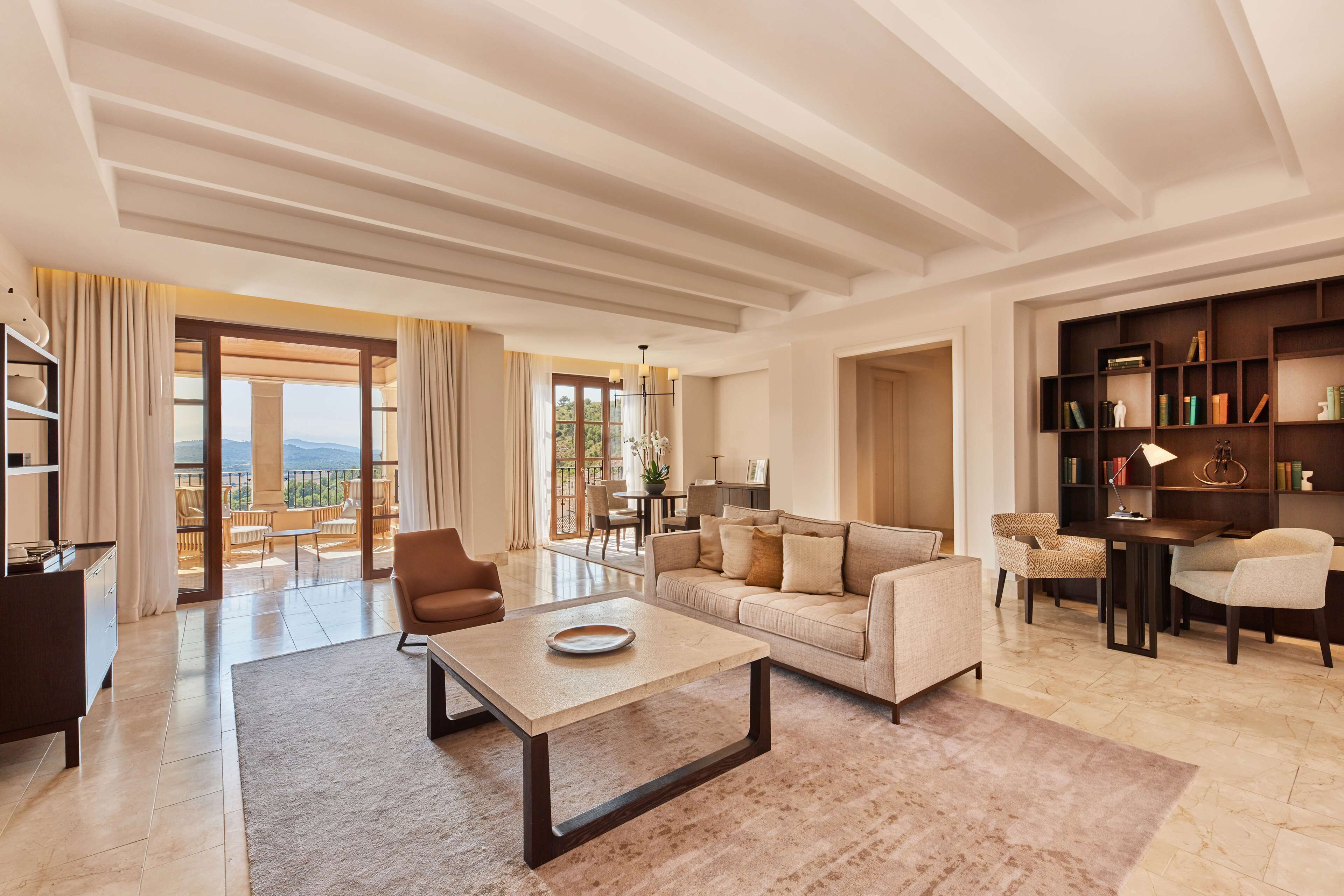 1 bedroom, premium bedding, pillow-top beds, free minibar