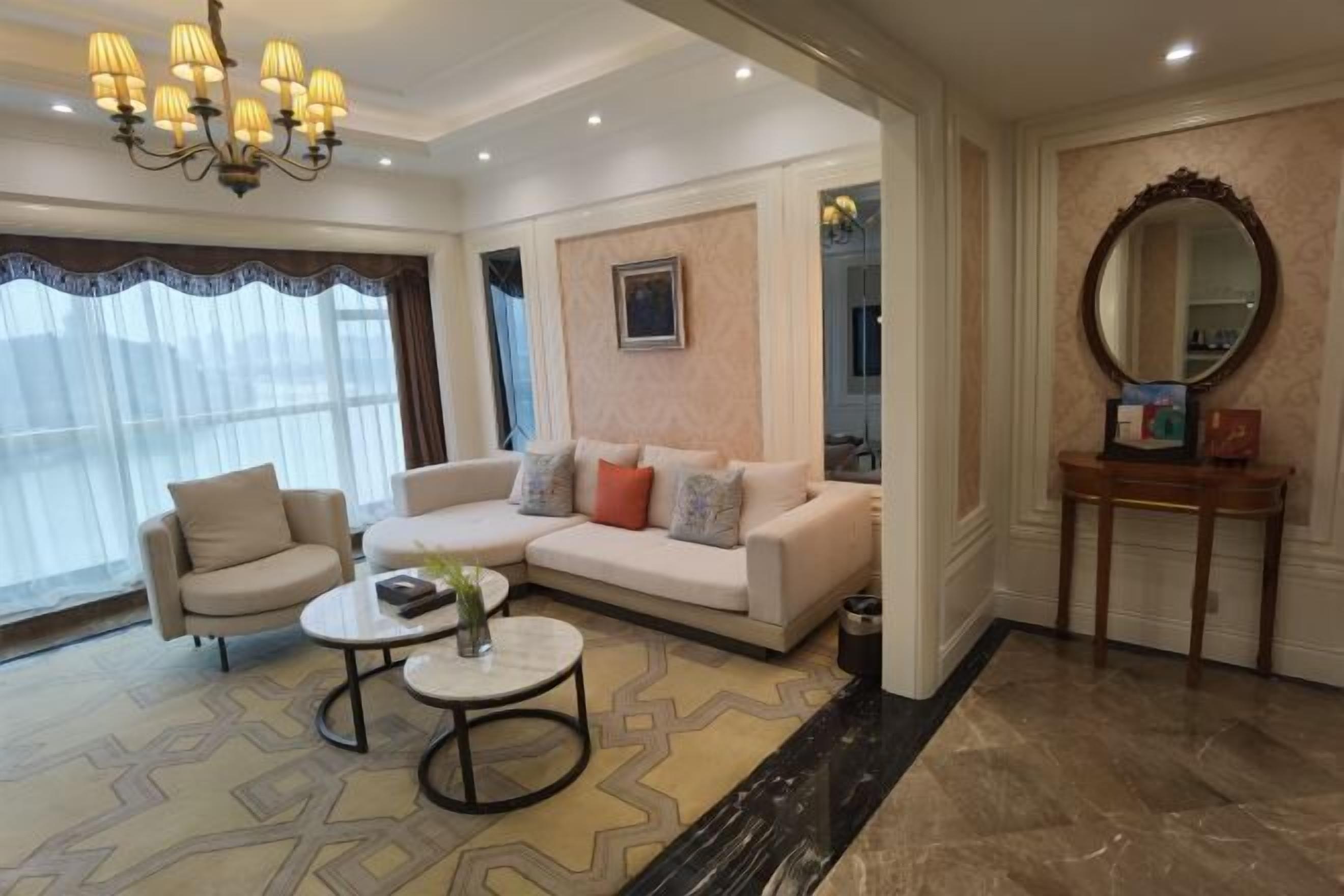 Cots/infant beds, alarm clocks