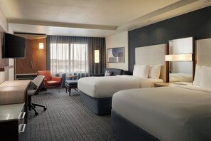 Desk, blackout curtains, soundproofing, iron/ironing board - Courtyard by Marriott Fort Worth at Alliance Town Center (Keller)