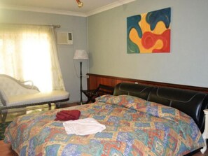 In-room safe, iron/ironing board, free WiFi, bed sheets