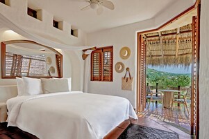 Junior Suite | Premium bedding, down comforters, memory foam beds, minibar