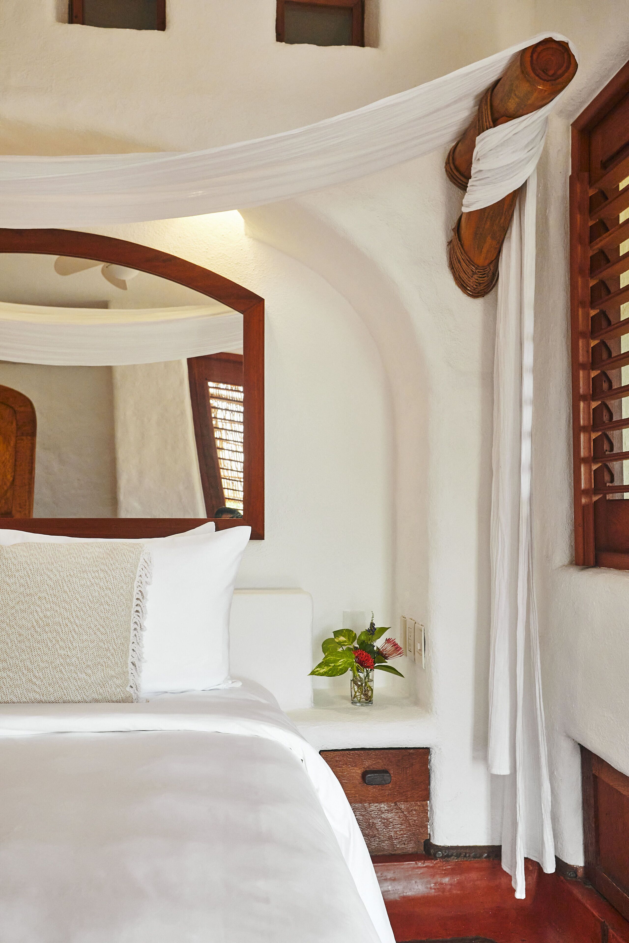 Junior Suite | Premium bedding, down comforters, memory foam beds, minibar