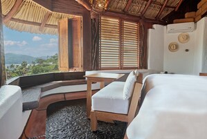 Panoramic Room | Premium bedding, down comforters, memory foam beds, minibar