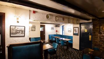 Desayuno completo todos los días (con cargo)