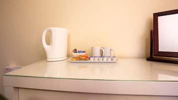Standard Twin Room, 2 Twin Beds (Accessible) | Desk, soundproofing, iron/ironing board, free WiFi