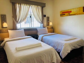 Minibar, wi-fi (inkludert) og sengetøy