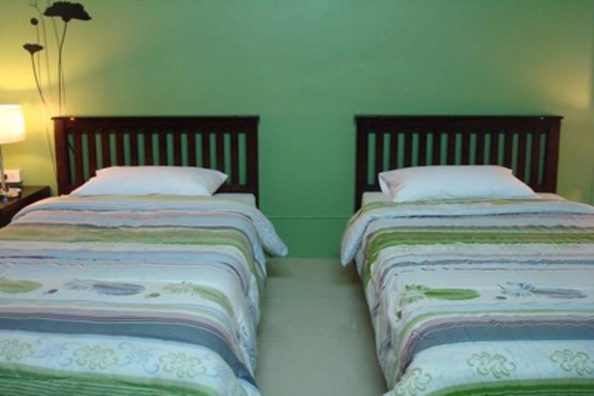 Standard Twin Room | Desk, blackout curtains, rollaway beds, free WiFi