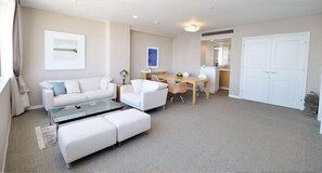 Desk, free WiFi - Winning Hotel (Hakodate)