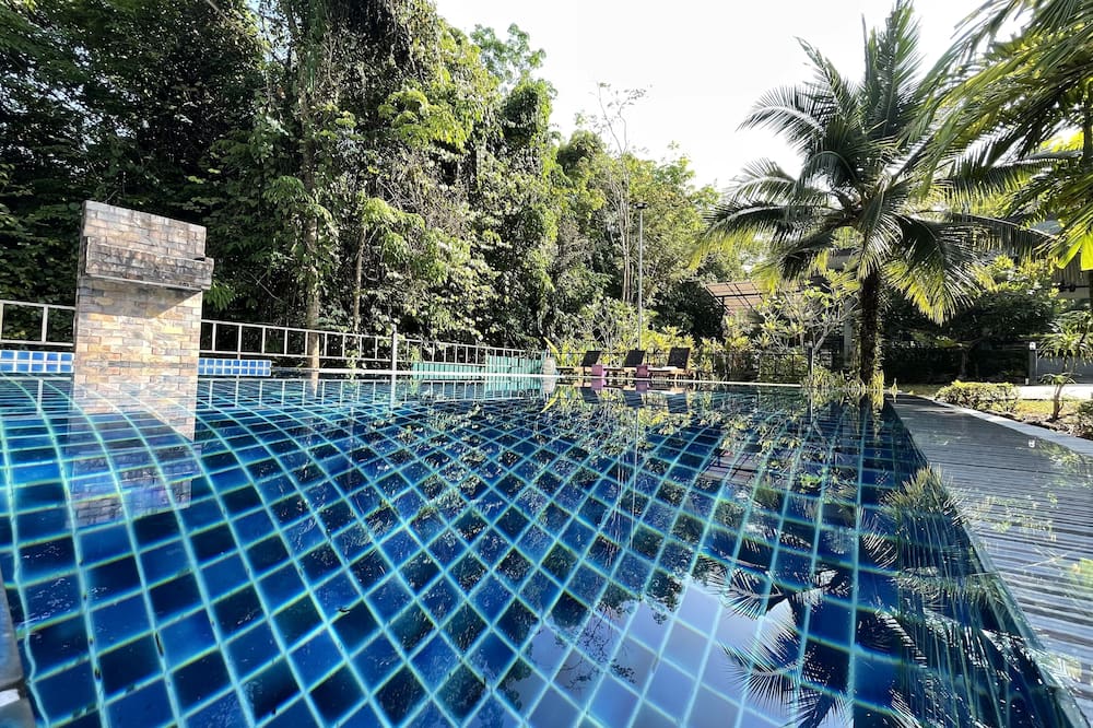 Chomphu Resort Khaolak