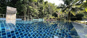 Chomphu Resort Khaolak
