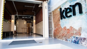 Reception - KENCOZY accommodation (Bangkok)