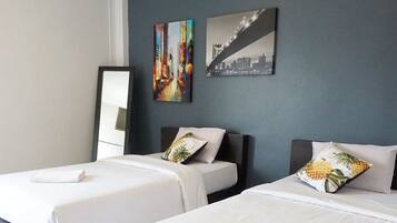 Deluxe Twin Room | โต๊ะทำงาน, Wi-Fi ฟรี