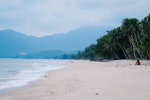 Exterior - Khanom Golden Beach Hotel (Khanom)