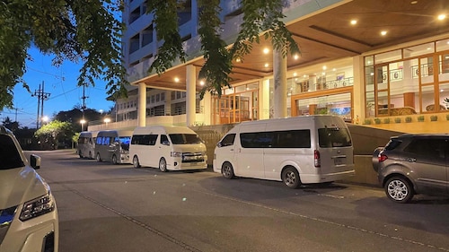 Khanom Golden Beach Hotel