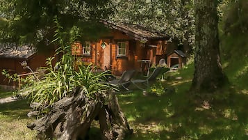 Bungalow, 1 Bedroom | Premium bedding, soundproofing, free cribs/infant beds, free WiFi