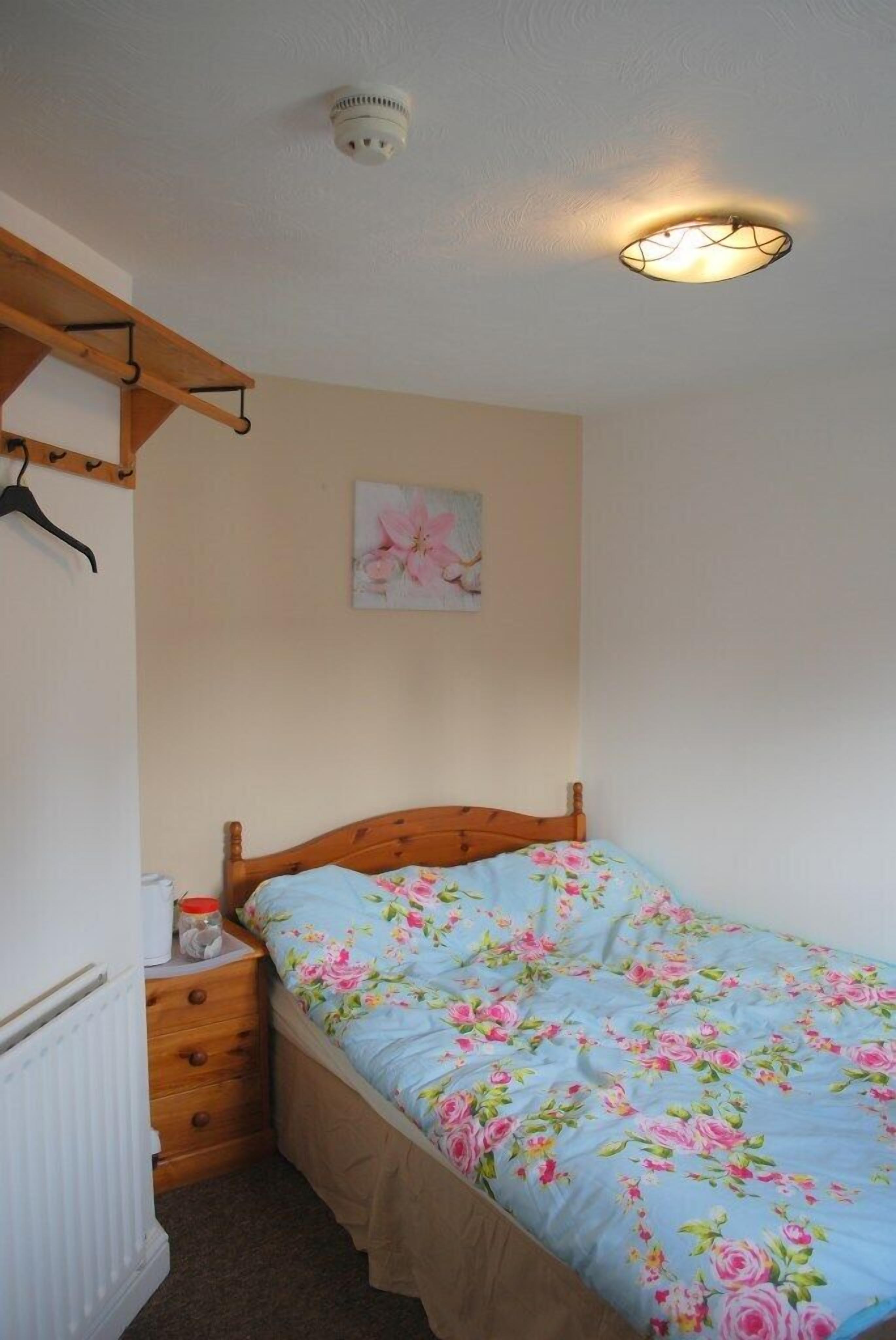 Photo - Clift Guest House