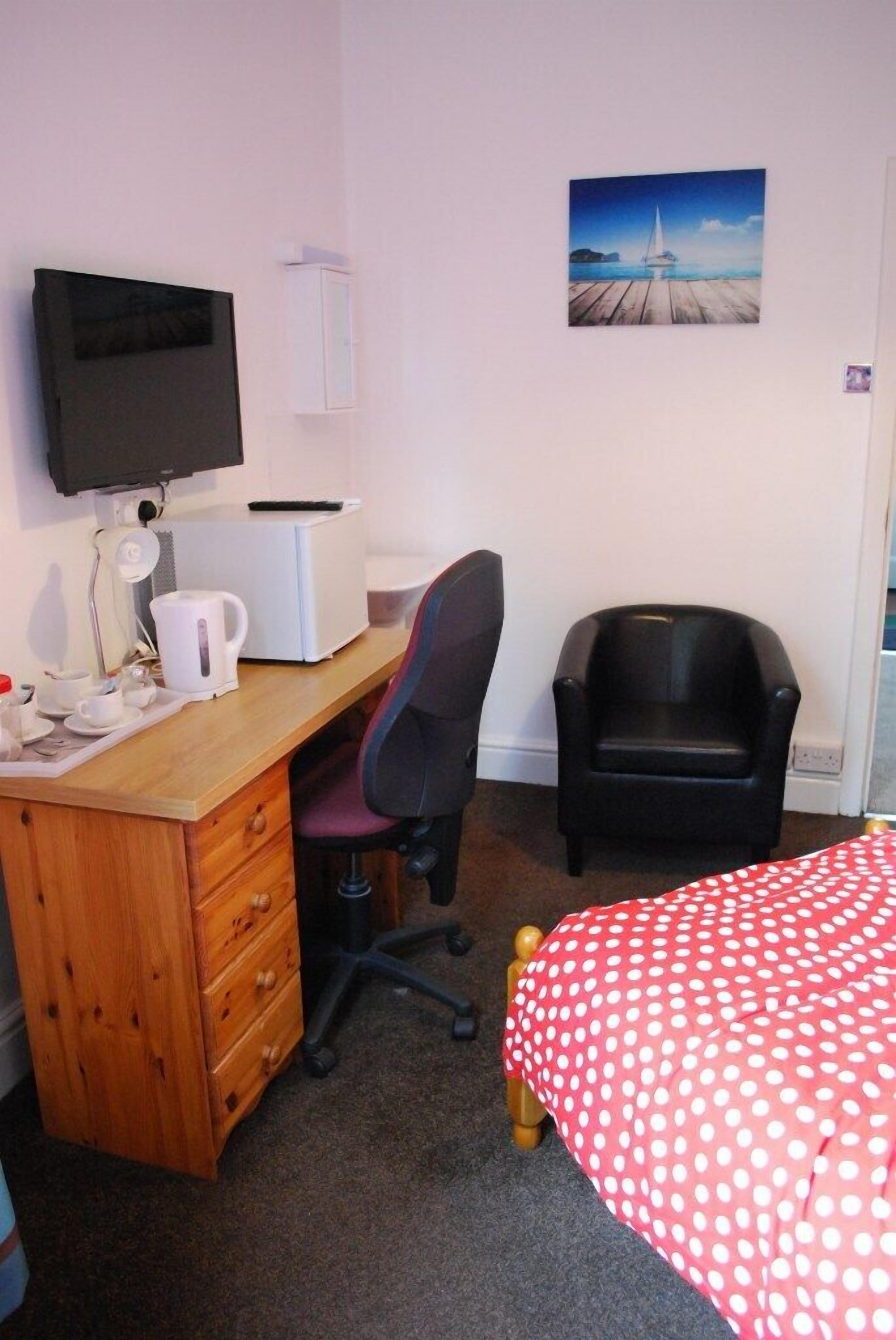 Photo - Clift Guest House