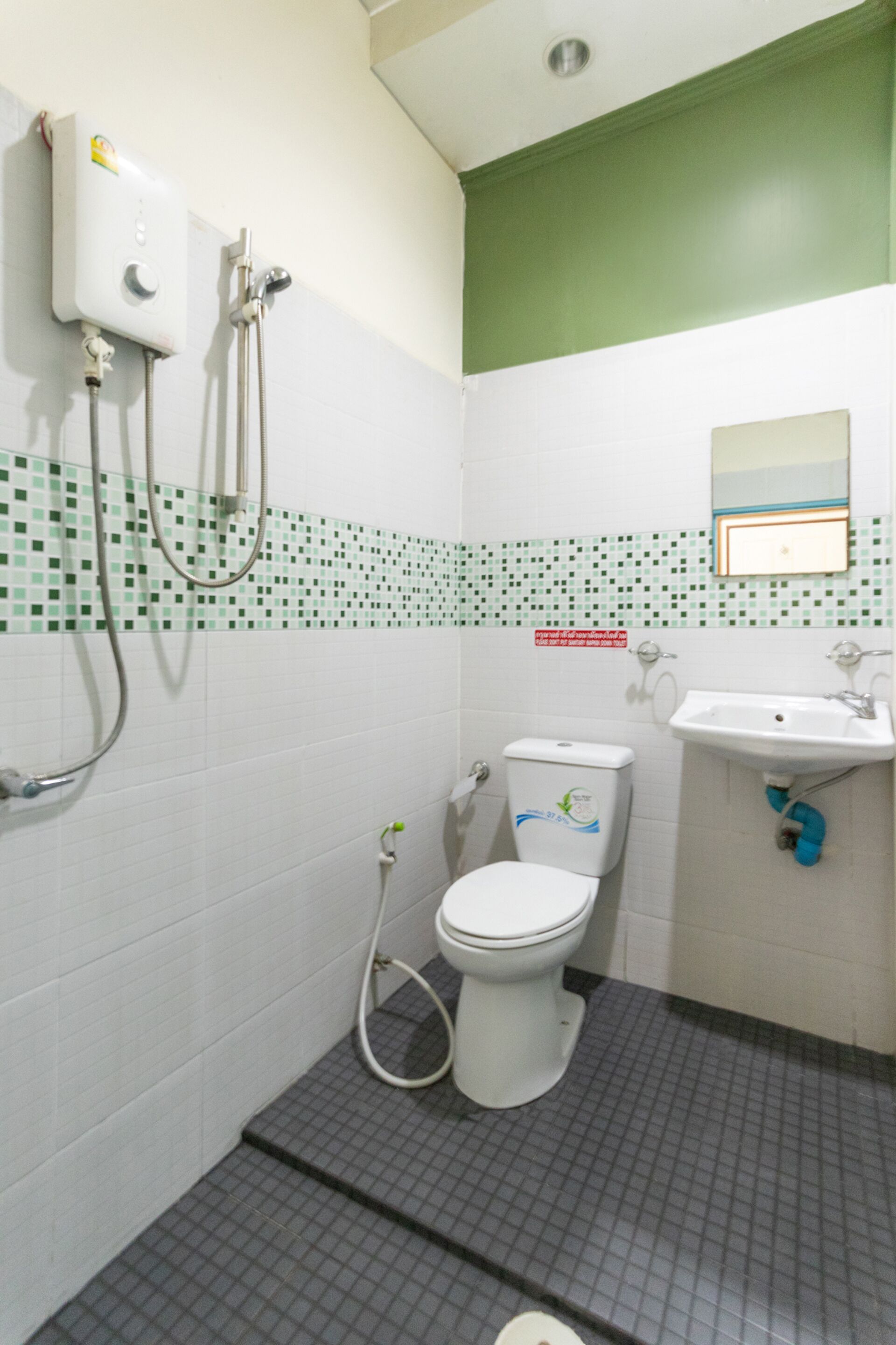 Photo - Riverside Guesthouse