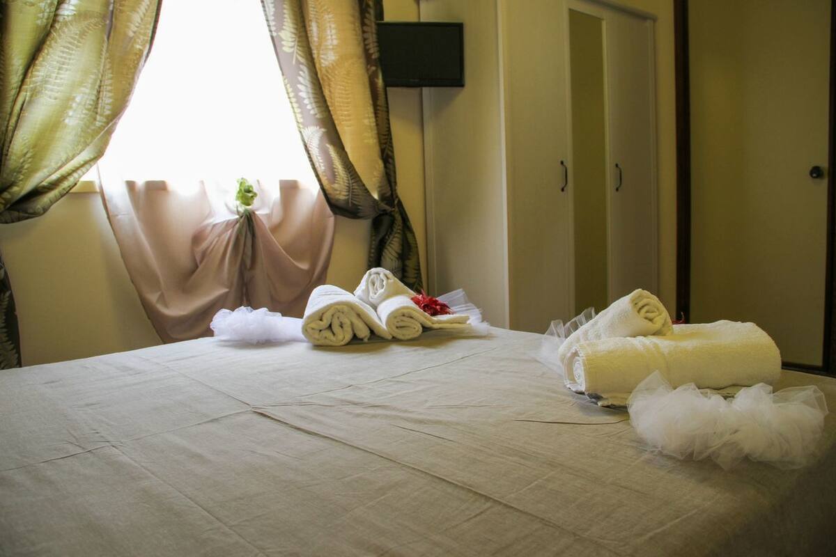 Doppia Standard | Biancheria da letto di alta qualità, minibar, una cassaforte in camera