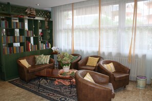 Lobby sitting area - Hotel Diamante (Francavilla al Mare)