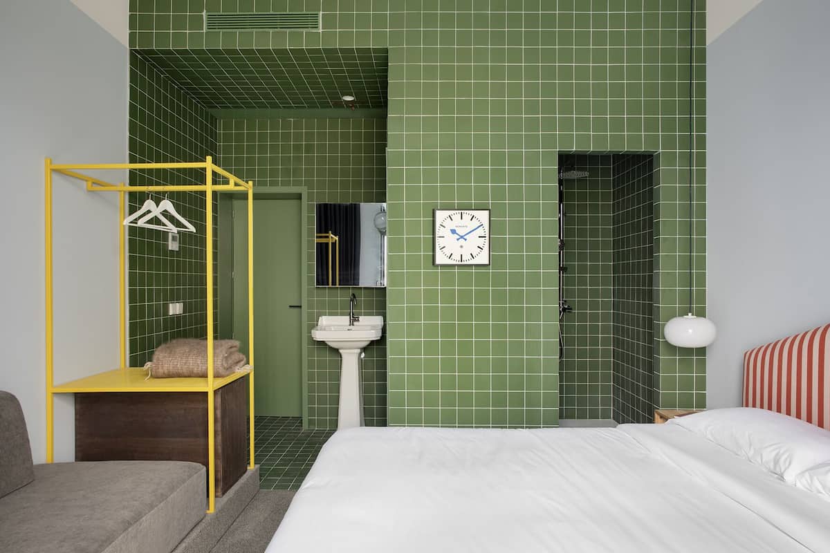 Doppia Standard, bagno in camera | Una cassaforte in camera, una scrivania, Wi-Fi gratuito, lenzuola
