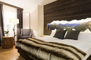 Suite Deluxe | Couette en duvet d'oie, coffres-forts dans les chambres