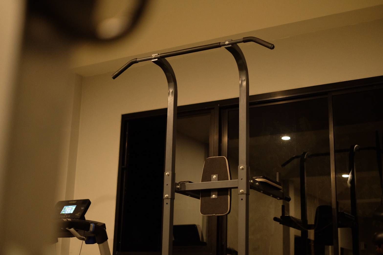 shower, free toiletries, towels