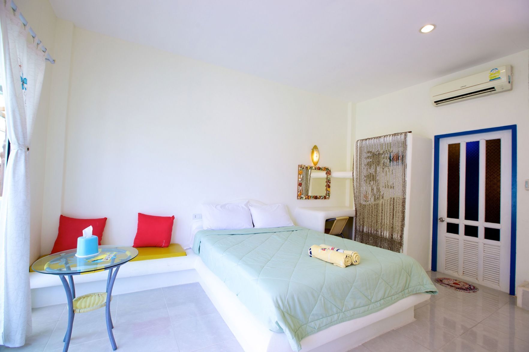 Individually decorated, blackout drapes, rollaway beds, free WiFi