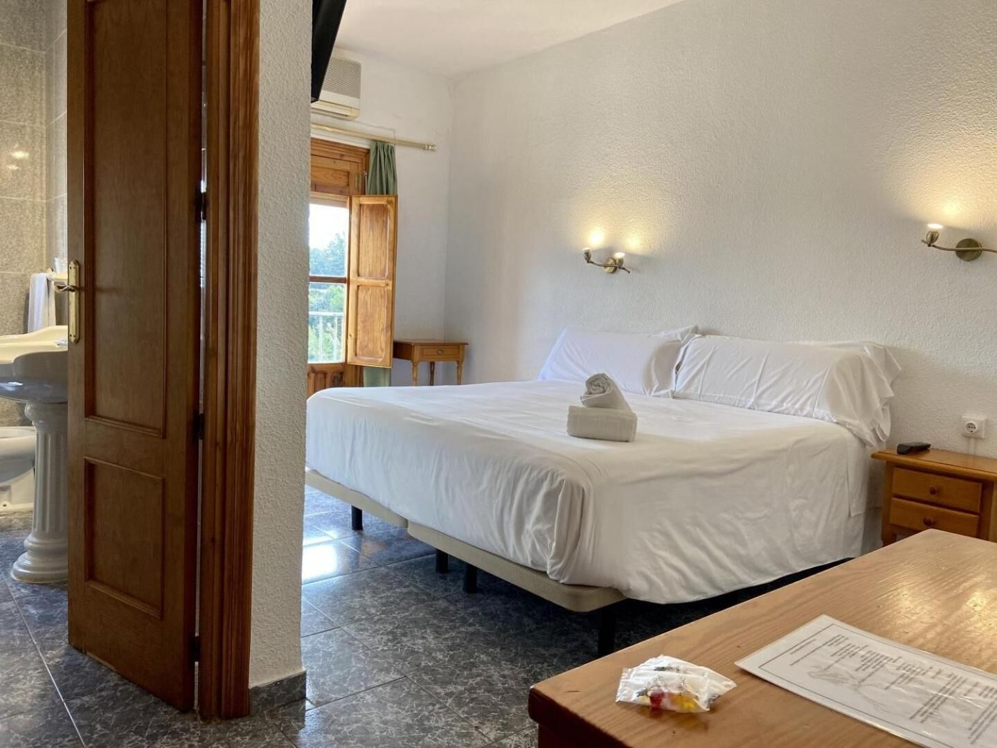 desk, blackout curtains, free wifi