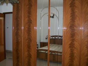 Double Room, Shared Bathroom | Iron/ironing board, free WiFi