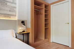 Superior Double Room | Desk, free cribs/infant beds, free WiFi - Hotel Berri Versalles (Renteria)