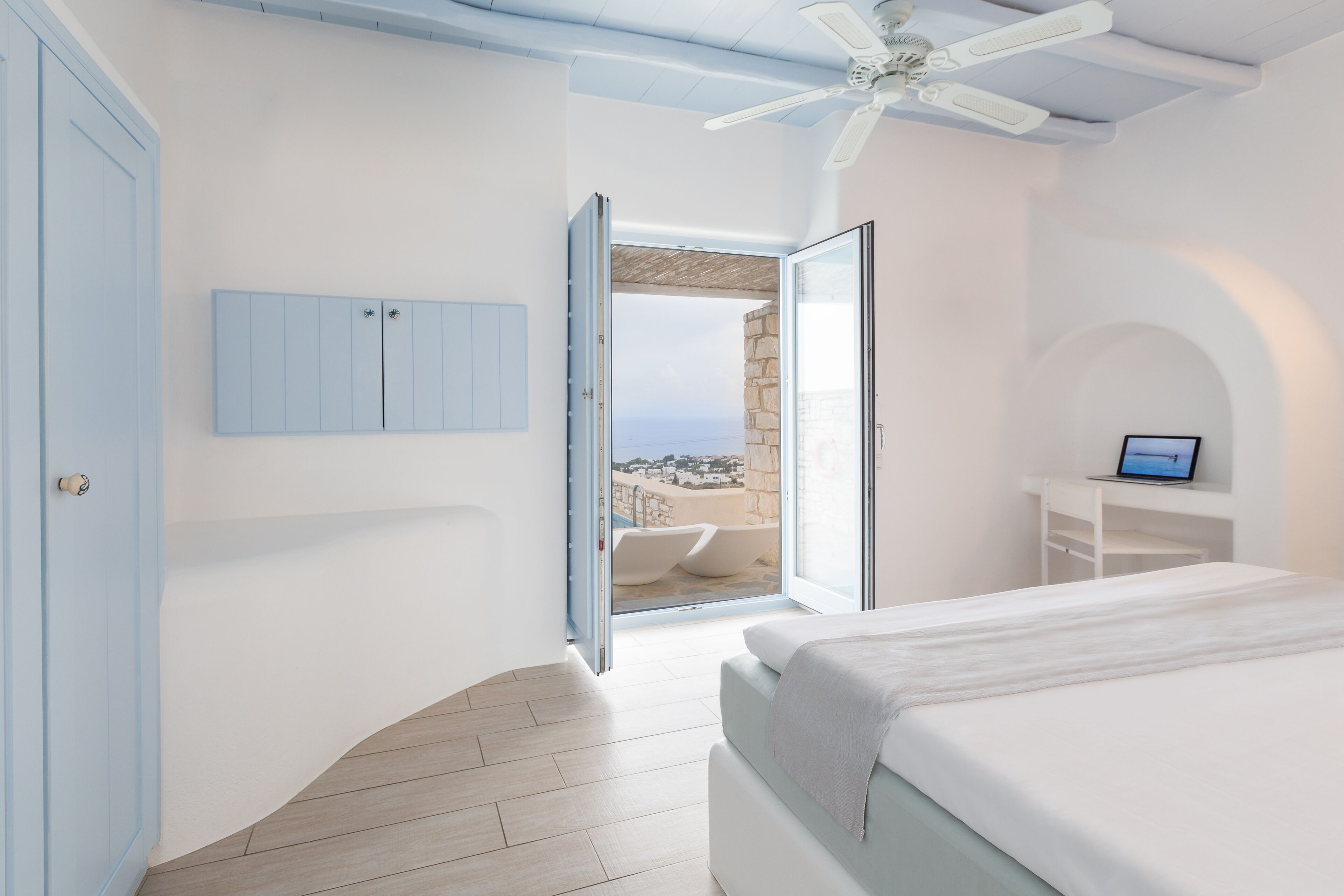 1 bedroom, premium bedding, minibar, in-room safe