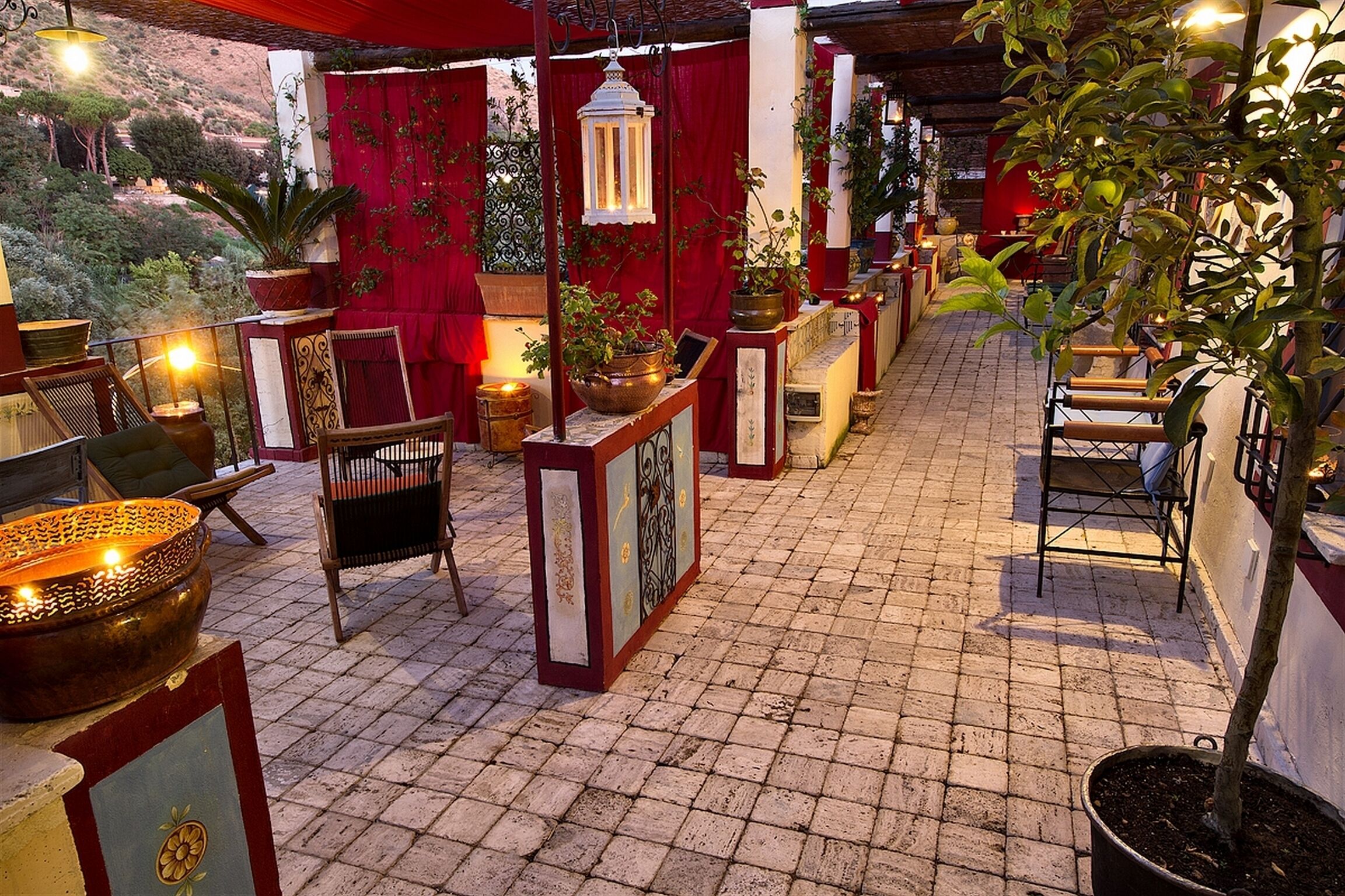 Family Suite, 2 Bedrooms, Terrace, River View | 1 bedroom, premium bedding, minibar, in-room safe